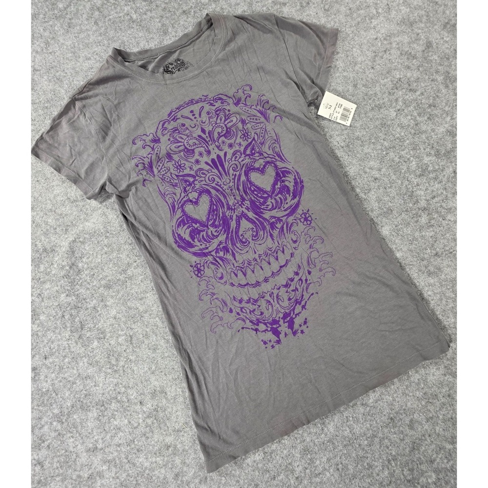NWT Stranded Gray Graphic Tee T-Shirt Purple Heart Skull Whimsigoth Y2K Sz M NEW
